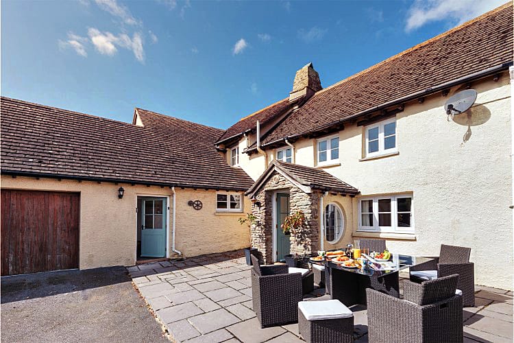 Short Break Holidays - Locks Farm