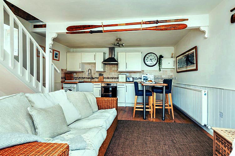 English Cottage Holidays - Captains-Lookout