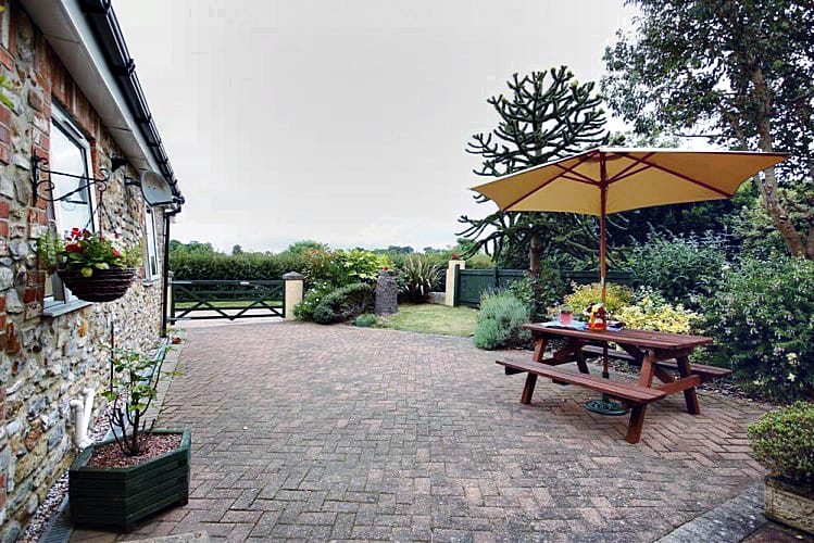 Devon Cottage Holidays - Click here for more about The Mill House
