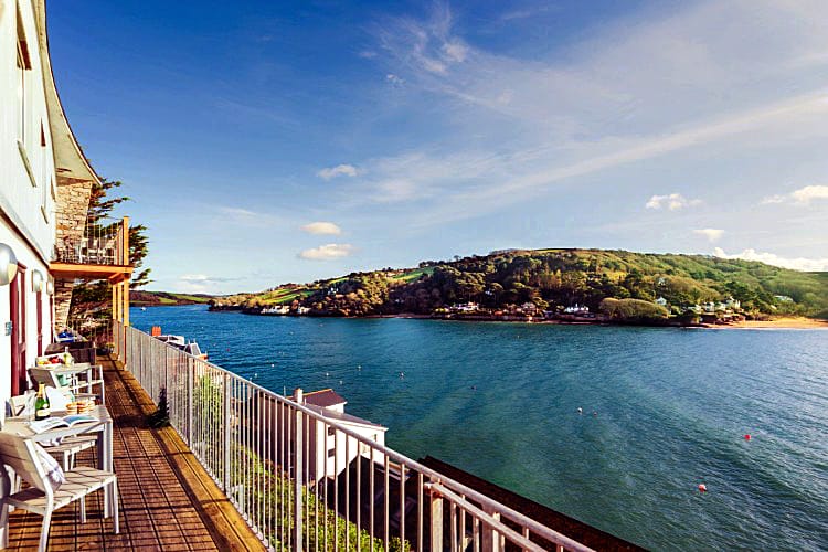 Click here for more about Quarterdeck (Sunny Cliff Cottage)