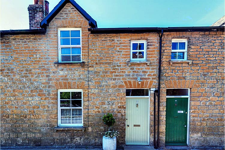 Dorset Cottage Holidays - Click here for more about Holly Cottage
