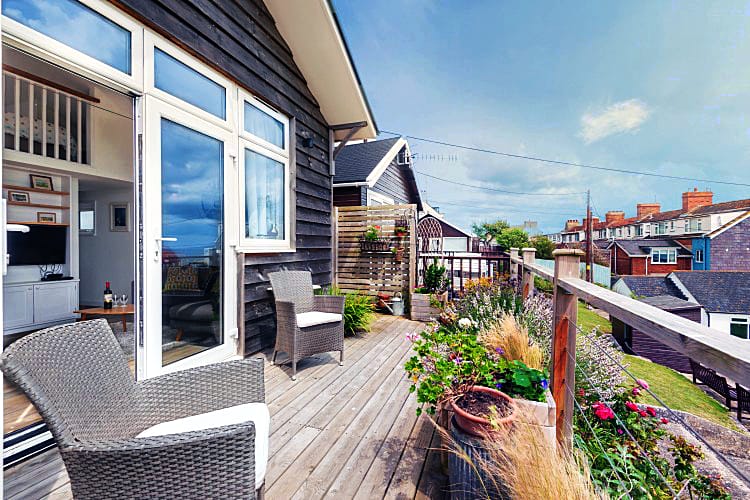 Dorset Cottage Holidays - Click here for more about 9 Bowling Green