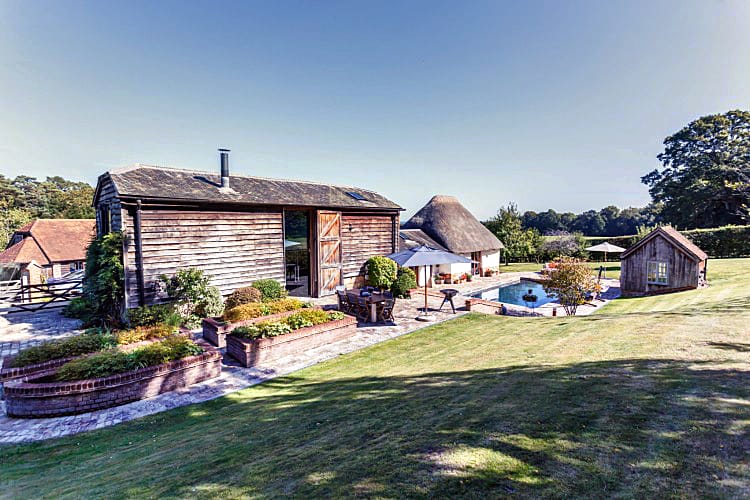Hampshire Cottage Holidays - Click here for more about Whiteshoot Farm