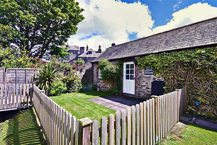 Click here for more about Lady Pamela's Cottage