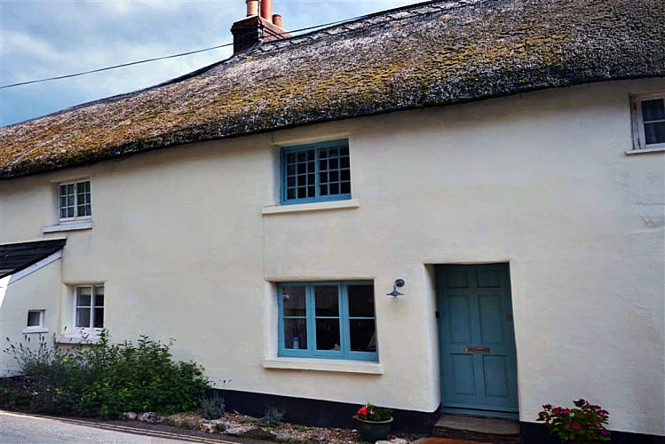 Devon Cottage Holidays - Click here for more about The Nook