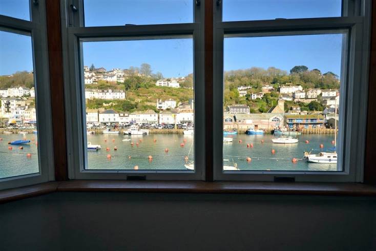 Cornwall Cottage Holidays - Click here for more about Tamarisk