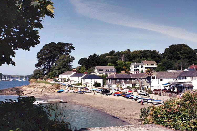 Cornwall Cottage Holidays - Click here for more about 3 Coastguard Cottage, River View