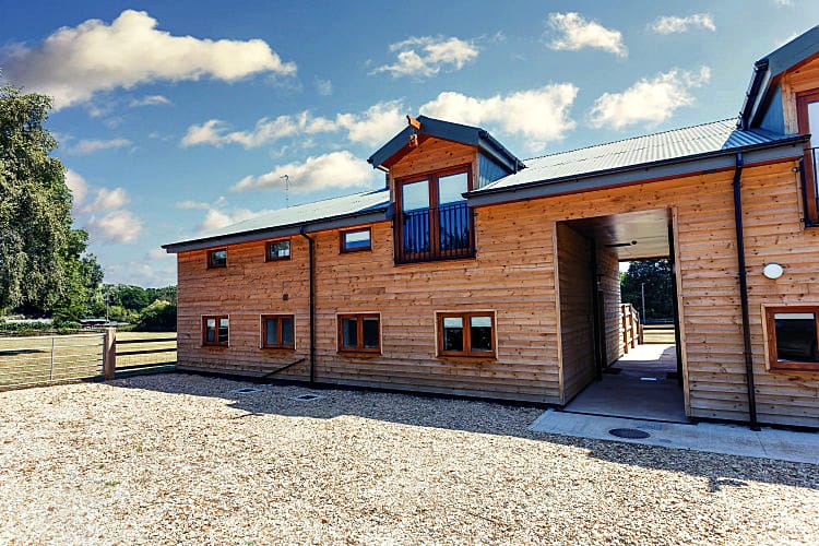 Hampshire Cottage Holidays - Click here for more about Ash Barn