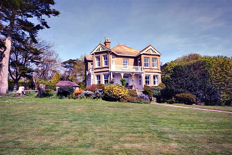 Devon Cottage Holidays - Click here for more about Heathfield