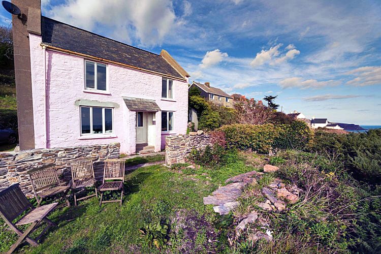 Short Break Holidays - Carne Rock