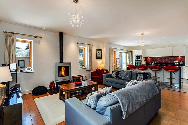 English Cottage Holidays - Martel
